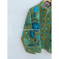 Veste en velours Suzani, broderie florale faite à la main, veste bohème hippie, doublure intérieure en coton, veste pour femme, veste d'hiver