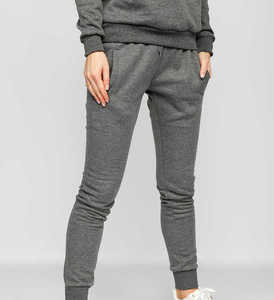 Conjunto Deportivo para Mujer de Alta Calidad, OEM ODM, Tejido Suave y Cálido, Ropa Casual para Diario, Directo de Fábrica - Product Image 3