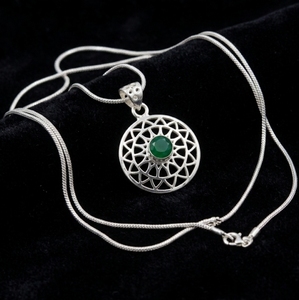 Collier en argent avec zircon vert, pendentif en forme de poire classique, bijou fin, charme pour cadeau de fête, bijoux en argent pour elle - Product Image 3