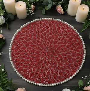แผ่นรองจานทำมือประดับลูกปัดสีแดง ของตกแต่งโต๊ะหรูหรา - Product Image 3