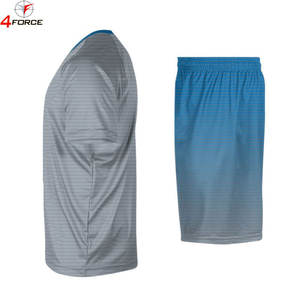 Uniformes de Fútbol Personalizados por Sublimación para Academias/Escuelas - Ropa Deportiva Ligera, Transpirable y de Secado Rápido - Product Image 3