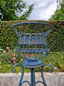 ที่ปลูกต้นไม้และดอกไม้เหล็กที่ทันสมัยสำหรับปลูกในสวนระเบียงในร่มและกลางแจ้งจากอินเดีย - Product Image 6