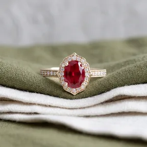 Anillo de Compromiso Vintage con Rubí Ovalado Cultivado en Laboratorio, Chapado en Rodio, Oro Blanco, Anillo de Boda Personalizado para Mujer, para Fiestas y Eventos - Product Image 5