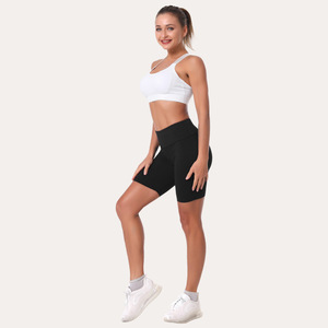 Shorts cyclistes taille haute pour femme, noir uni, en polyester tricoté, coupe régulière, taille élastique, séchage rapide, respirant, pour l'entraînement - Product Image 5