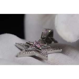 Colgante de Lujo con Dije de Estrella, Moissanita Brillante con Piedra Central Rosa, Joyería Hip Hop de Plata Helada, Collar Elegante y a la Moda - Product Image 2