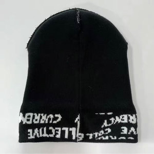 Bonnet d'hiver unisexe Econex Sports Fashion Wear en satin super doux avec doublure, style urbain, imprimé lettres, pour le ski - Product Image 1