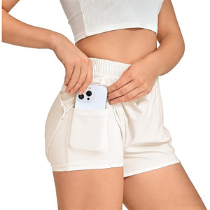 Shorts de sport pour femmes à taille haute élastique blanc perle, fluides, respirants, à séchage rapide, en polyester, pour la course et l'entraînement - Product Image 3