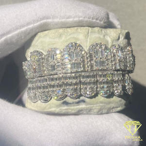 Dientes de Plata Personalizados con Incrustaciones de Diamantes Moissanite VVS de Corte Princesa, Estilo Invisible, Joyería Hip Hop - Product Image 1