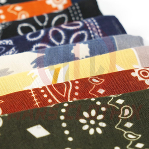 Foulard bandana carré décontracté pour femme, idéal pour l'extérieur – Vente chaude, luxe, à carreaux, uni, respirant, en soie satinée - Product Image 6