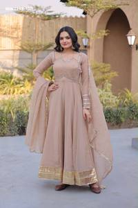 Conjunto de Vestido y Dupatta de la Mejor Calidad, Plateado, con Encaje Brillante, Estilo Kali, con Mangas Largas y Cuello Elegante, Proveedor Indio - Product Image 5