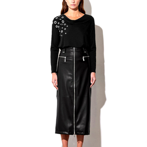 T-shirts pour femmes en spandex noir de luxe de haute qualité avec détails œillets, coupe ample, séchage rapide, 100 % polyester brodé, forte demande - Product Image 1