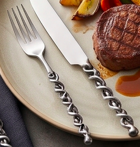 Ensemble de couverts à poignée en forme de nœud, finition argentée, parfait pour les repas en famille, les dîners à la maison, les occasions spéciales et les cadeaux. - Product Image 2