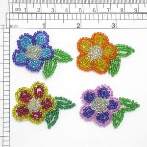 Applique brodée de fleurs de lotus en coton, ornée de perles, faite à la main, patch personnalisé en perles de rocaille, embellissement floral décoratif pour vêtements et sacs - Product Image 6