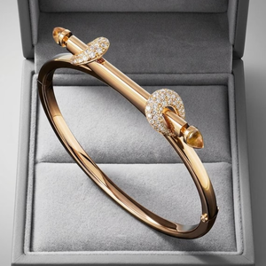 กำไลข้อมือทองคำแท้ 14K 18K ประดับเพชรแล็บ 0.56 กะรัต ดีไซน์สถาปนิกทรงกรงเล็บ ประดับเพชรแบบพาเว่ กำไลข้อมือทองคำรูปทรงประติมากรรม - Product Image 5