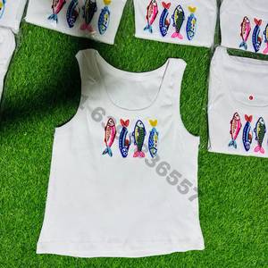 เสื้อกล้ามผ้าฝ้ายสีขาวลายปลาประดับลูกปัด ผู้ผลิตขายส่ง เสื้อกั๊กถักลายริบสำหรับผู้หญิง เสื้อผ้าฤดูร้อน เสื้อครอปแขนกุดลำลอง - Product Image 1