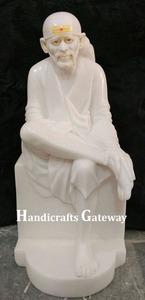 Estatua de Sai Baba hecha a mano en mármol blanco de Makrana, en posición sentada, de calidad estándar, para decoración del hogar y del templo. - Product Image 2