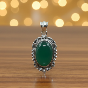 Pendentif ovale en onyx vert vintage, argent sterling 925, fait main, style bohème ethnique, bijou de créateur, cadeau pour femme, pendentif statement pour elle - Product Image 5