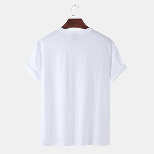 เสื้อยืดแขนสั้นสีขาวสำหรับผู้ชาย ลายพิมพ์ดอกไม้ คอกลม ทรงลำลอง ผ้าคอตตอนเจอร์ซีย์ ดีไซน์ด้านหน้าแบบถัก - Product Image 2