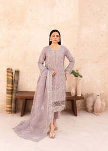 Robe traditionnelle élégante en soie Lehenga Choli à fleurs roses et blanches pour femmes, pour les occasions de mariage, style Inde Pakistan - Product Image 5