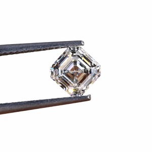 Diamante Cultivado en Laboratorio, Corte Asscher, Color E, 5CT, VS1, Certificado IGI, CVD, 3EX, Corte Excelente, Proveedor para Distribuidores e Importadores Globales de Diamantes - Product Image 1