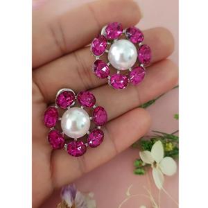 ต่างหูดีไซน์โดดเด่น คุณภาพสูง ประกายระยิบระยับ เหมาะสำหรับผู้หญิง สวมใส่ในงานกลางคืน หรืองานปาร์ตี้ จากคอลเลคชั่นแฟชั่น - Product Image 1