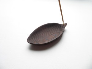 Premium Handmade Wooden Incense Holder Leaf Shape Bowl for Meditation Yoga Spa and Wellness Centers - Product Image 1