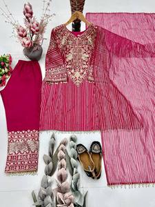 Nuevo traje pakistaní Palazzo rosa y verde, atuendo tradicional indio para mujer, traje pakistaní de diseñador para Ramadán, Kurta, salwar kameez - Product Image 1