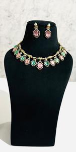 Conjunto de Collar Gargantilla con Piedra Ovalada Rosa y Verde con Pendientes a Juego, Joyería de Moda Chapada en Oro para Mujer, para Bodas y Fiestas - Product Image 6