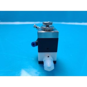 Vanne solénoïde pneumatique Koganei F-SV100-C d'occasion – Pièces détachées d'équipement semi-conducteur Legacy - Product Image 1