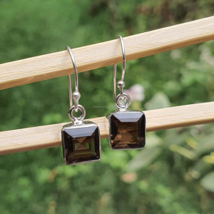 ต่างหูควอทซ์สโมควอทซ์ชุบทองละเอียดอ่อนของผู้หญิงเครื่องประดับอัญมณีแบบตัดเป็นเหลี่ยมอัญมณีขายส่งเป็นกลุ่มอุปกรณ์เสริมควอทซ์สโมคกี้ - Product Image 6