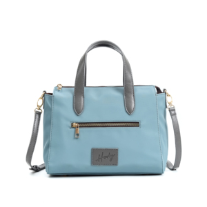 กระเป๋า Hody ALENA BAG สำหรับผู้หญิง กระเป๋าสะพายไหล่แบบครอสบอดี้ น้ำหนักเบา ทำจากไนลอน พร้อมซิปปิด ดีไซน์ทันสมัย เหมาะสำหรับใช้ในชีวิตประจำวัน - Product Image 4