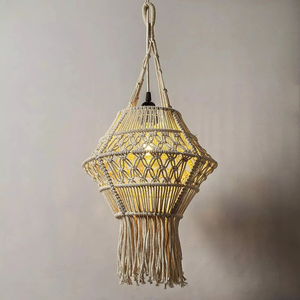 Farol Bohemio de Macramé Dorado con Marco de Hierro, Decoración Colgante Hecha a Mano para el Hogar, Sala de Estar y Decoración de Eventos - Product Image 1