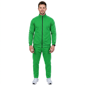Chándal Rojo para Hombre Beazer Sports, con Capucha y Cremallera Completa, Color Sólido, 100% Algodón Orgánico, Forro Polar Transpirable - Product Image 4