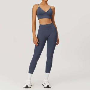 Ensemble de sport sans couture taille haute pour femme, couleur unie, avec soutien-gorge de sport ajusté en Spandex et short, imprimé logo, échantillon OEM - Product Image 4