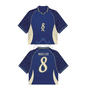 Maillot de football personnalisé pour homme, bleu, imprimé géométrique, numéro 8 Mueller, manches courtes, respirant, en polyester, vêtements de sport - Product Image 1