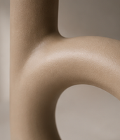 Vase Contemporain Minimaliste Beige Texturé, Art Sculptural en Fonte, Article de Décoration, Commande en Gros