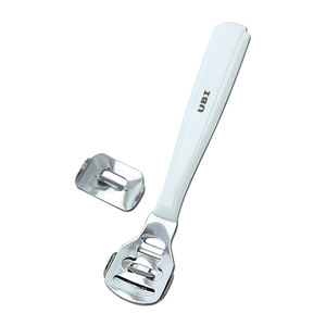 Pousse-cuticules professionnel en acier inoxydable, éliminateur de callosités pour les pieds, outil de rasage avec 10 lames à bord rasoir, râpe à pieds durable en plastique - Product Image 3