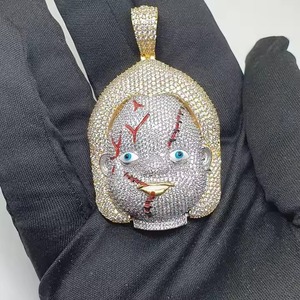 Colgante Chucky Face de Plata 925 con Baño de Oro 18K, Moissanita y Perla de Agua Dulce, Amuleto Unisex Estilo Hiphop para Fiestas y Uso Diario - Product Image 3