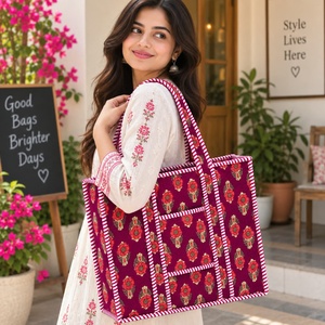 Purple Floral Panelled Patchwork Canvas <b>Tote</b> <b>Bag</b> <b>Zipper</b> Closure <b>Large</b> Capacity All Seasons Shopping Classic Style - Product Image 2
