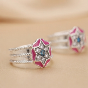 DIVYORO Silver <b>Adjustable</b> Classic Star-Pattern Toe <b>Ring</b> for Women - Product Image 3