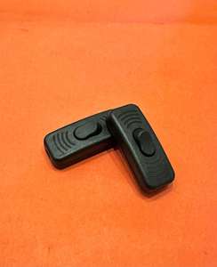 Interrupteurs à bascule en ligne (plastique, 250V, action marche-arrêt) pour le contrôle des lampes de table - Product Image 3