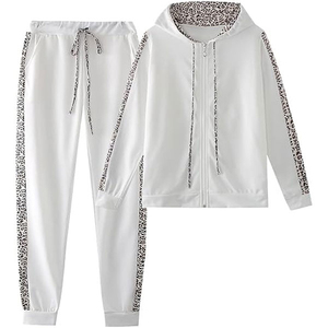 Survêtement personnalisé en gros pour femme, coupe ajustée en molleton bouclette, vêtements de sport personnalisés, jogging en coton épais uni pour femme - Product Image 6