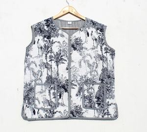 Chaquetas acolchadas de retales Chaqueta de edredón reversible Chaqueta acolchada de rayas para mujer - Product Image 1