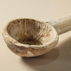 Ensemble de cuillères en bois faites à la main de style vintage, cuillères rustiques en bois sculpté, ustensiles de cuisine traditionnels, décoration de maison de style campagnard - Product Image 4