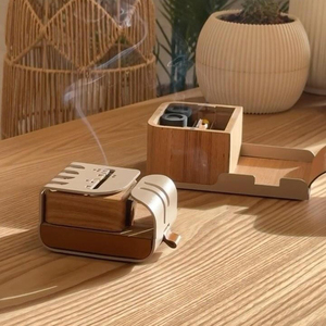 Brûleur d'encens en bois unique avec cadre incurvé beige, coupelle en métal, trous d'aération et calligraphie arabe pour la maison - Product Image 5