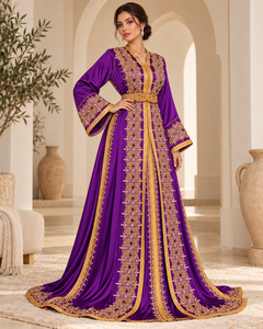 Caftán Marroquí Elegante de Terciopelo Color Ciruela Real con Bordado de Oro y Perlas, Puños Acampanados y Cinturón con Nudo Dorado para Fiestas - Product Image 4
