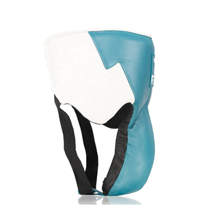 Protège-guêtres en cuir blanc et bleu de qualité supérieure, confortables, durables, personnalisables, toutes tailles, pour compétitions, avec logo personnalisé - Product Image 3