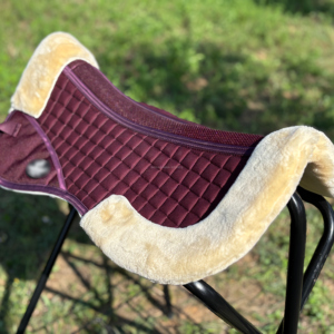 Tapis de selle de luxe pour chevaux, fabricant en gros, tailles et couleurs personnalisées, avec logo, pour les disciplines d'équitation anglaise - Product Image 3