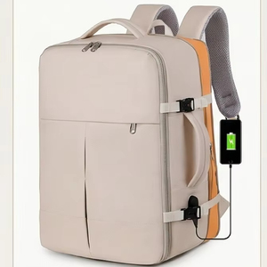 Sac à dos de voyage extensible pour hommes et femmes, grand format, approuvé pour les vols, avec compartiment pour chaussures et port USB - Product Image 1