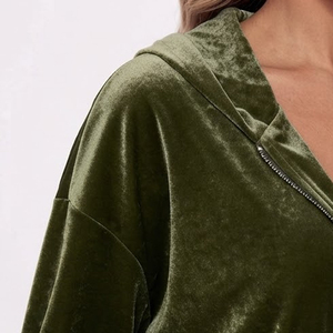Nouveau style de sweat à capuche zippé en velours pour femme, design tendance, décontracté, pour l'extérieur, en vente - Product Image 3